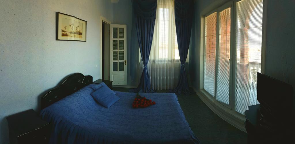 Versal Hotel Kherson Eksteriør bilde