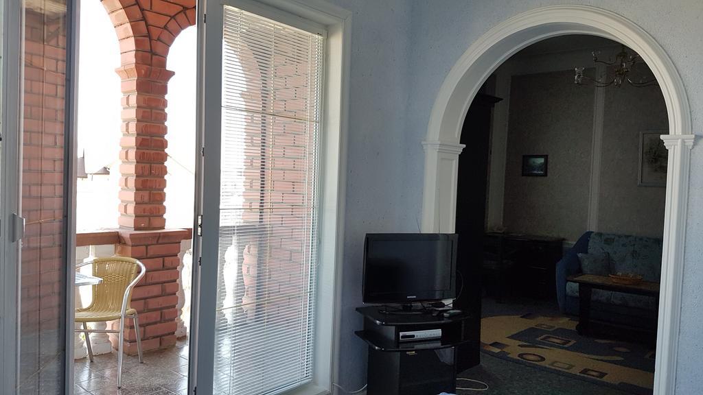 Versal Hotel Kherson Eksteriør bilde