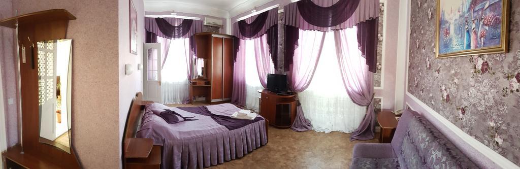 Versal Hotel Kherson Eksteriør bilde