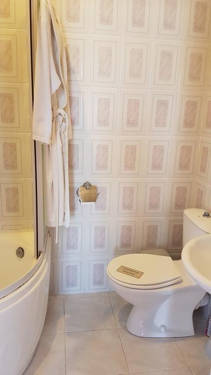 Versal Hotel Kherson Eksteriør bilde